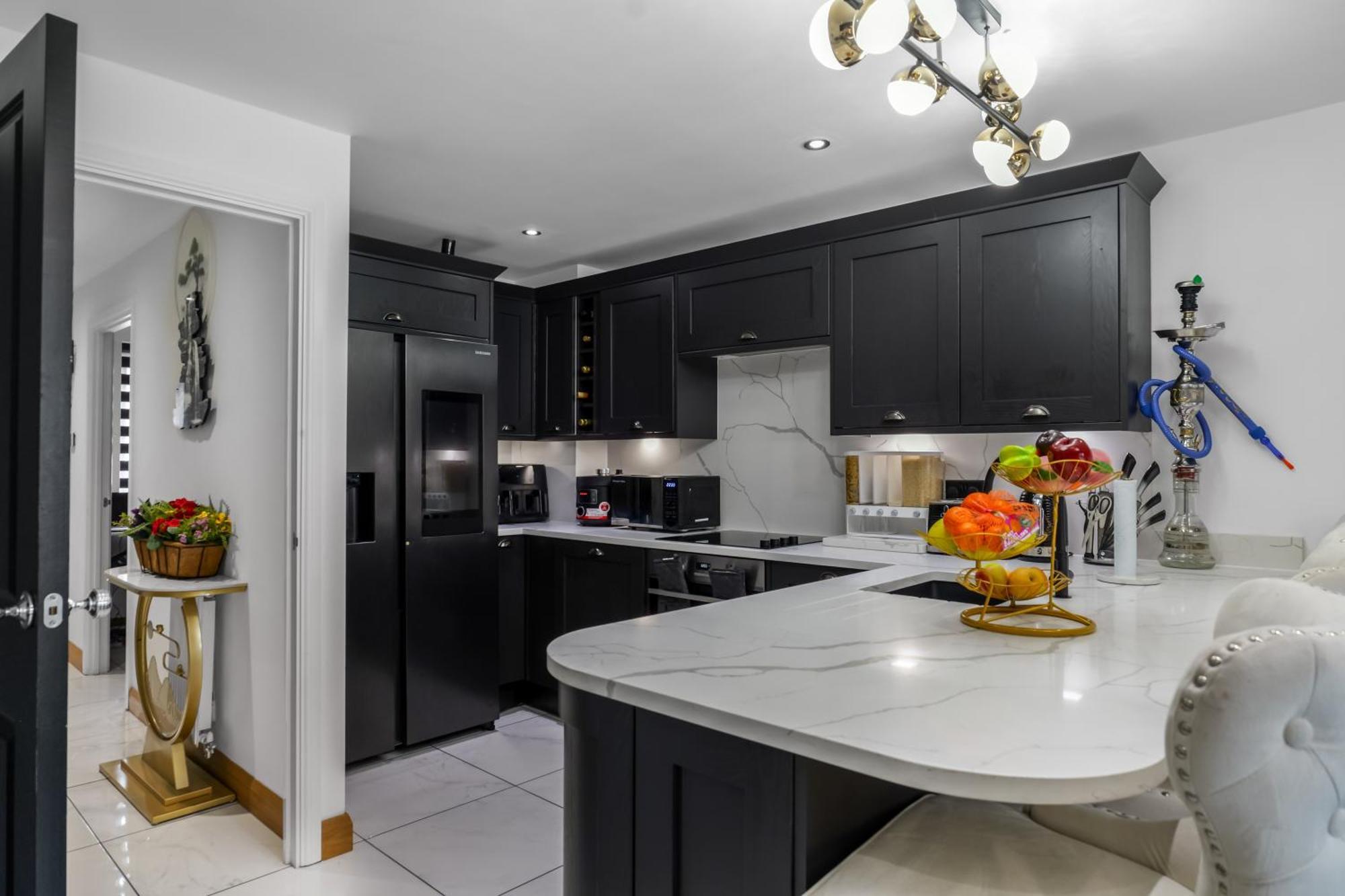 Luxurious 4 Bedroom House Liverpool Exterior photo