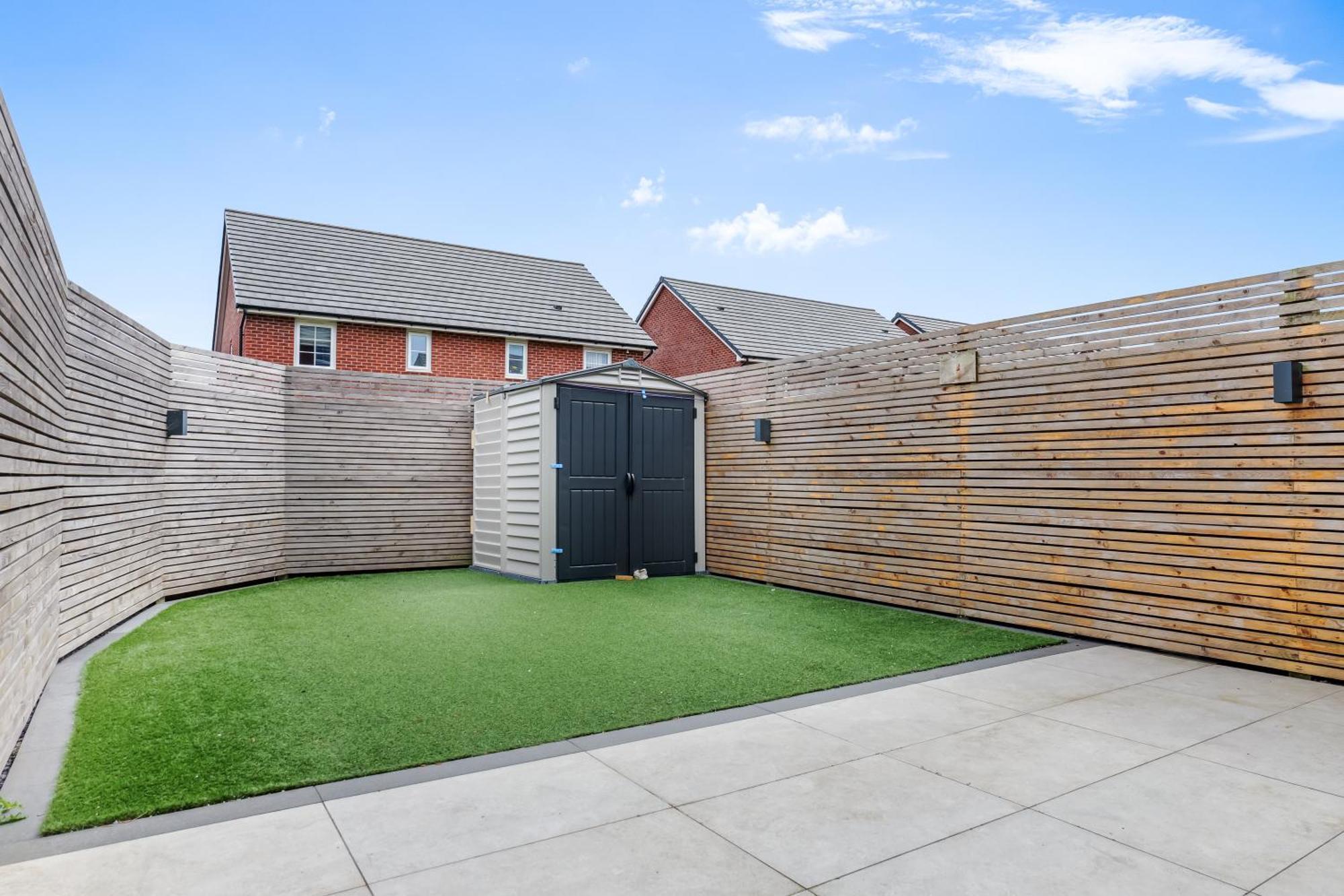 Luxurious 4 Bedroom House Liverpool Exterior photo